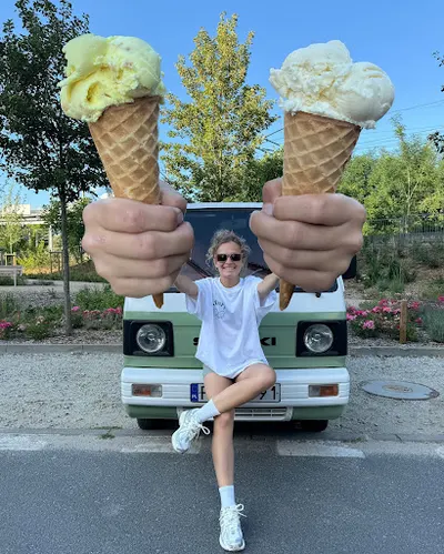 Sfury Lody Naturalne - mobilna lodziarnia